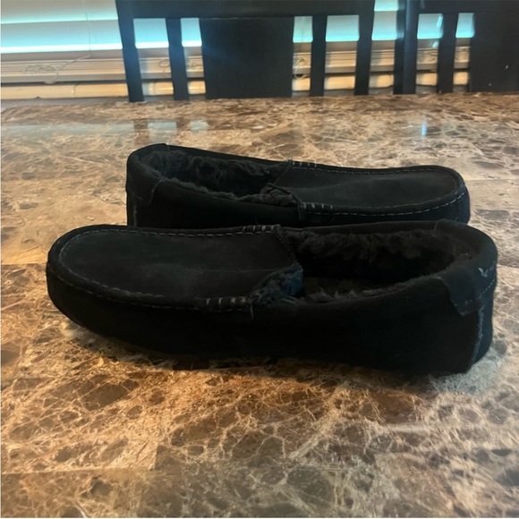 Koolaburra By UGG black suede Slipper size 13 - Picture 4 of 8